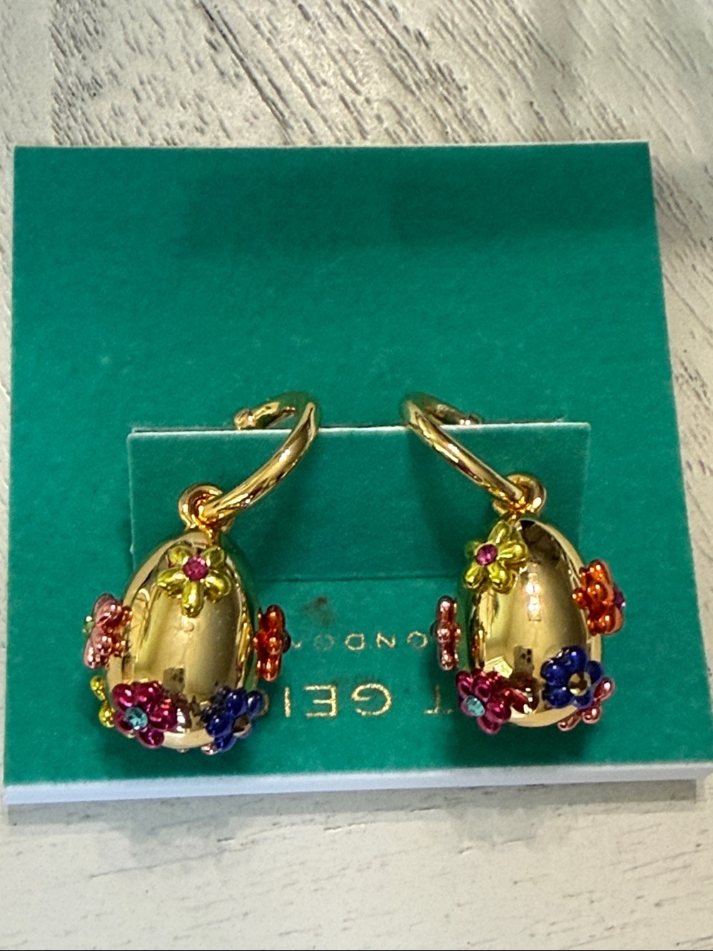 New Kurt Geiger RAINBOW FLORAL EARRINGS - Picture 9 of 9